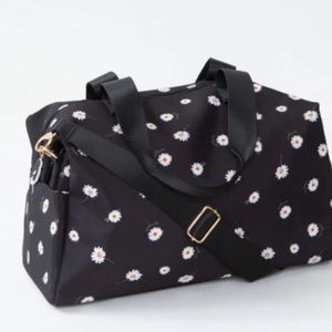 NWT Alice + Olivia Duffel Bag